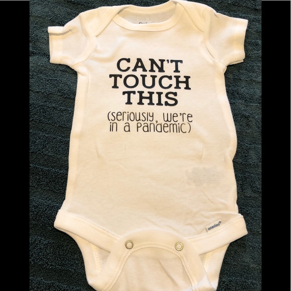 ONESIE (NEW) 3-6 Months
